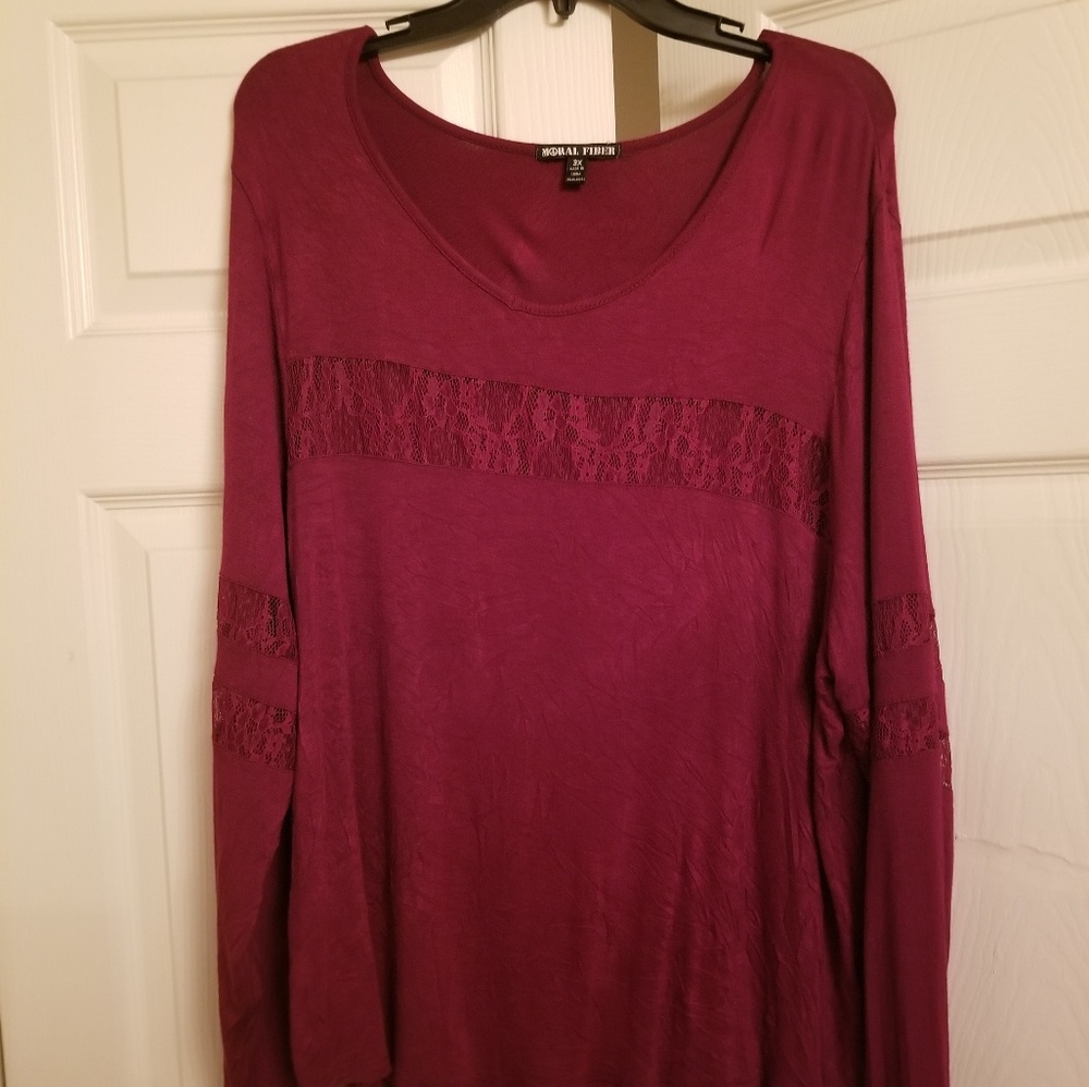 Long sleeve lace top